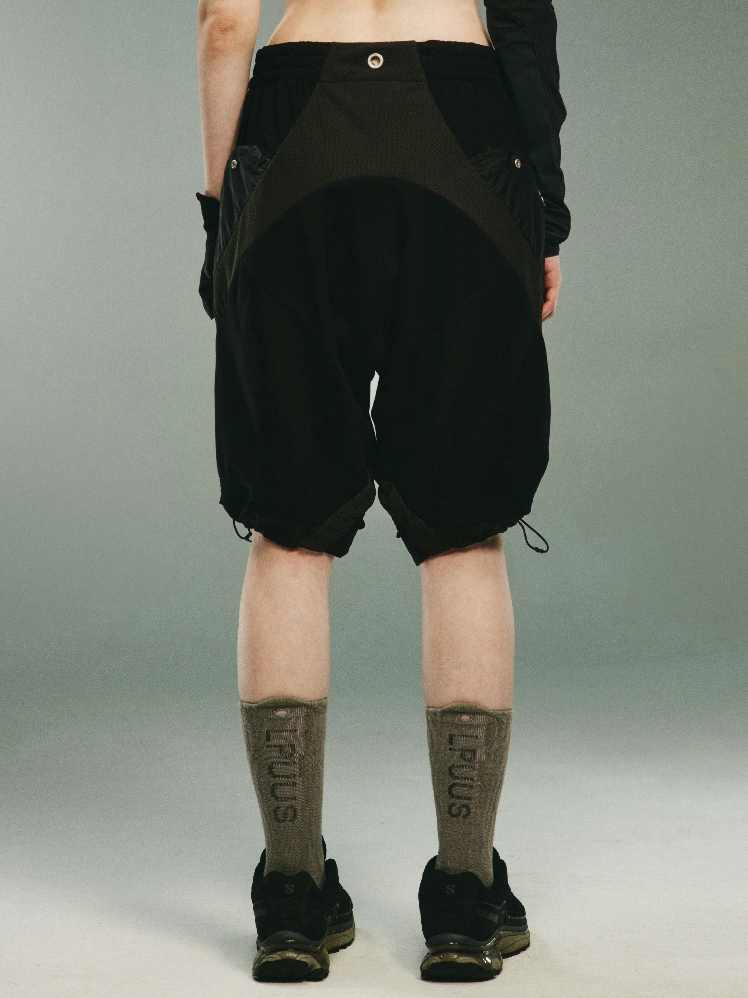 【Focus Store】現貨 Hamcus SS24 DUSZEN AS / INTERSTELLAR BOUNTY HUNTER SHORTS 短褲 黑色 UM01324-1 BK