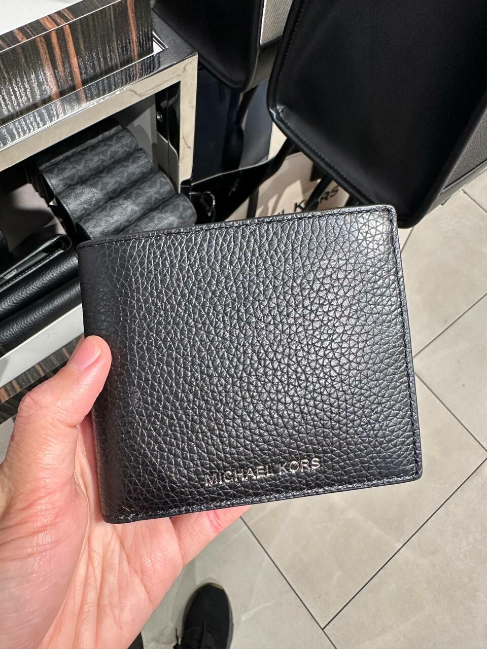 S] MICHAEL KORS 36S4LCOF2L COOPER BILLFOLD W ID LEATHER