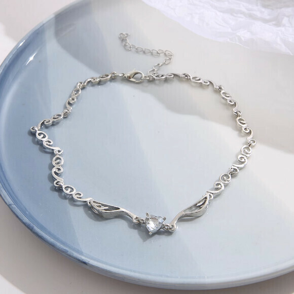 Love clavicle chain