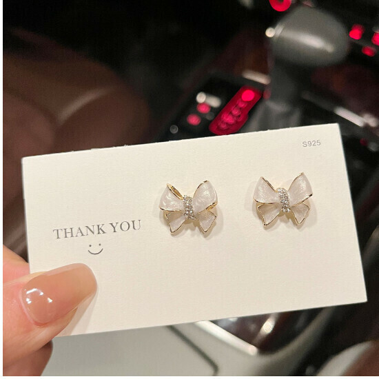 Women's Flower Earrings Jewelry (Q10-Silver Pin White)