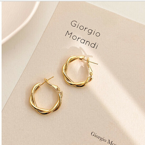 Circle cold wind earrings (4# silver needle. Golden)