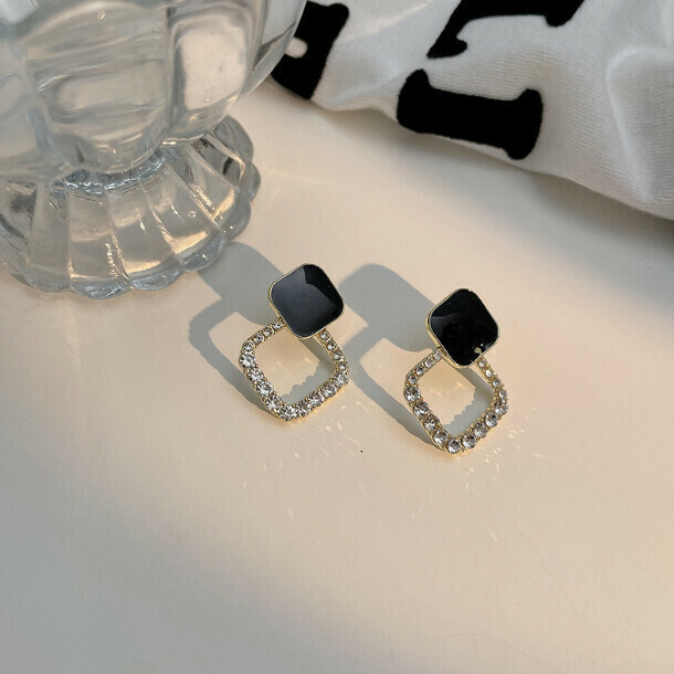 French Fashion Earrings Stud Earrings Earrings Earrings (1# Diamond Black Dripping Oil Hollow Square - Silver Needle Gold)