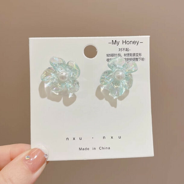 French fashion earrings stud earrings earrings earrings earrings (39# crystal flowers)