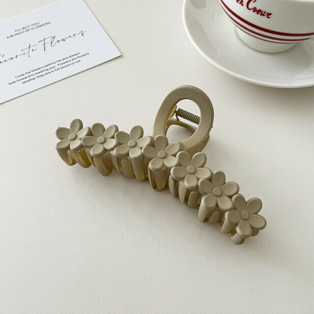 Large Gripper Shark Clip Hair Accessory (Color: 4# Khaki - Approx. 13cm)