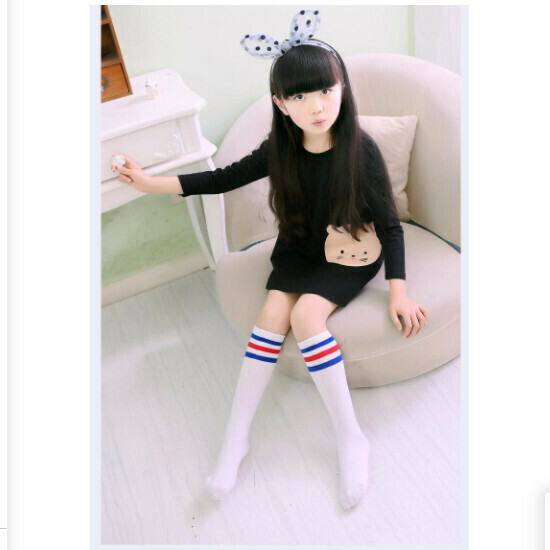 Children's High Stripe Sports Socks (Red & Blue Bars on White Background 35CM)