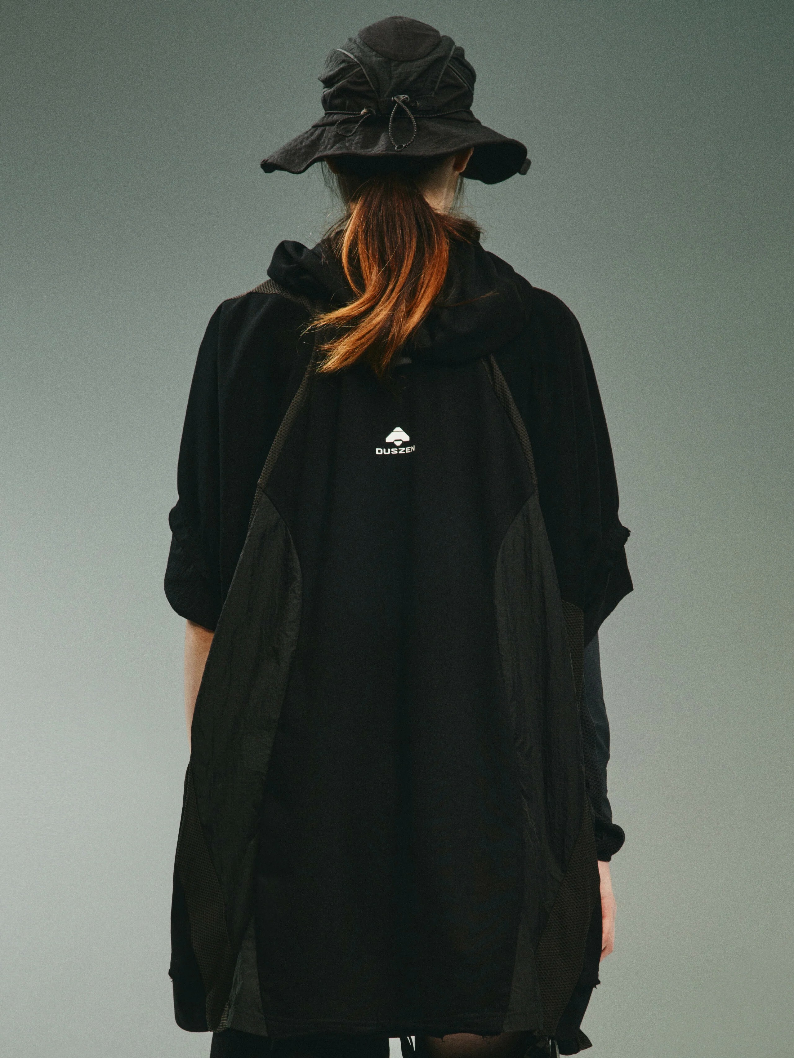 【Focus Store】現貨 Hamcus SS24 DUSZEN TM / NAMELESS HOODED T-SHIRT 連帽短T 黑色 UM00524-1 BK