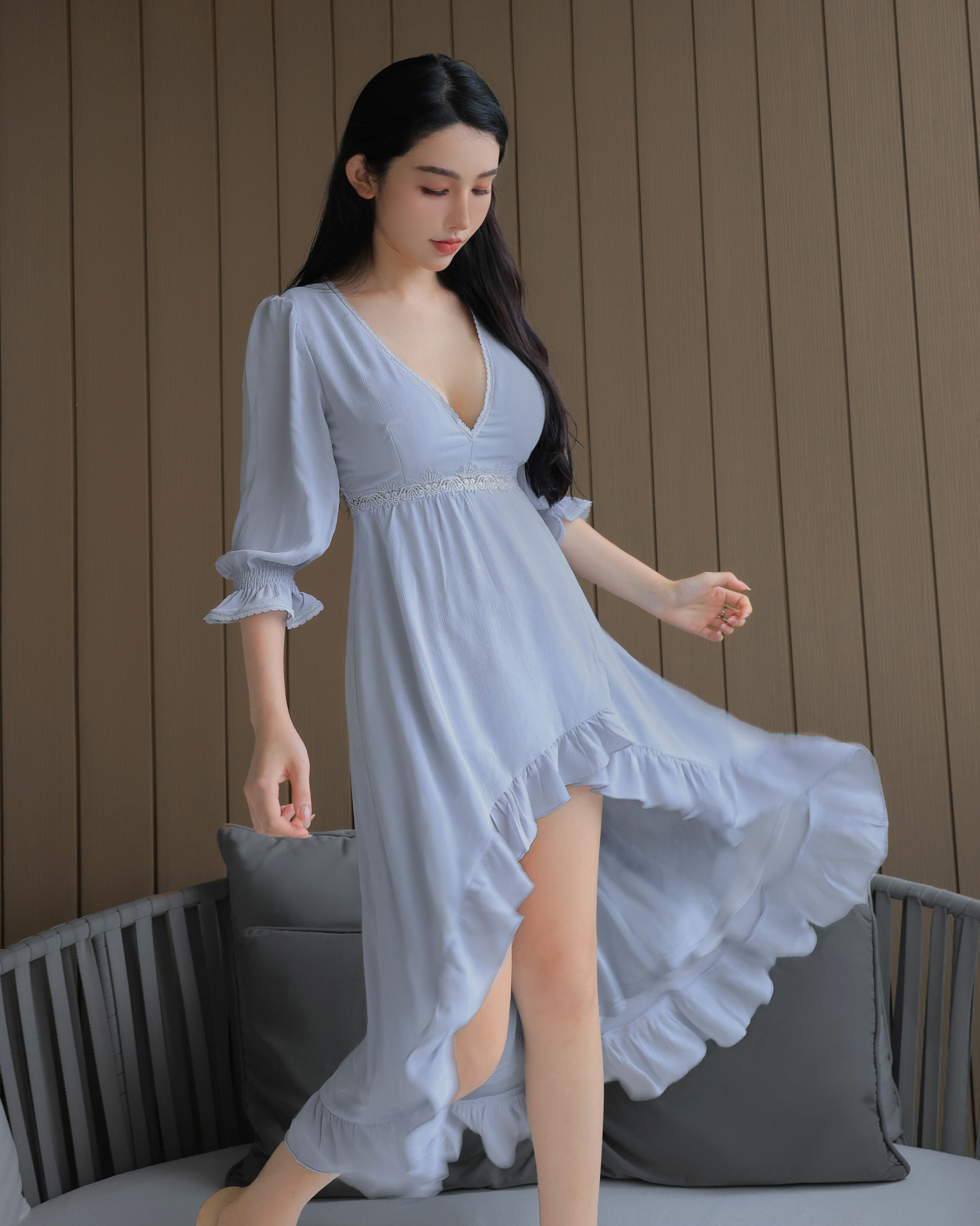 ⭒訂製-緹花美背開衩雪紡洋