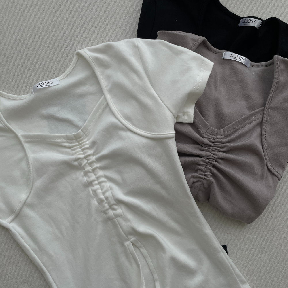 【DOMISS自訂】拉繩微性感! 抓皺短袖上衣-4色(現貨)