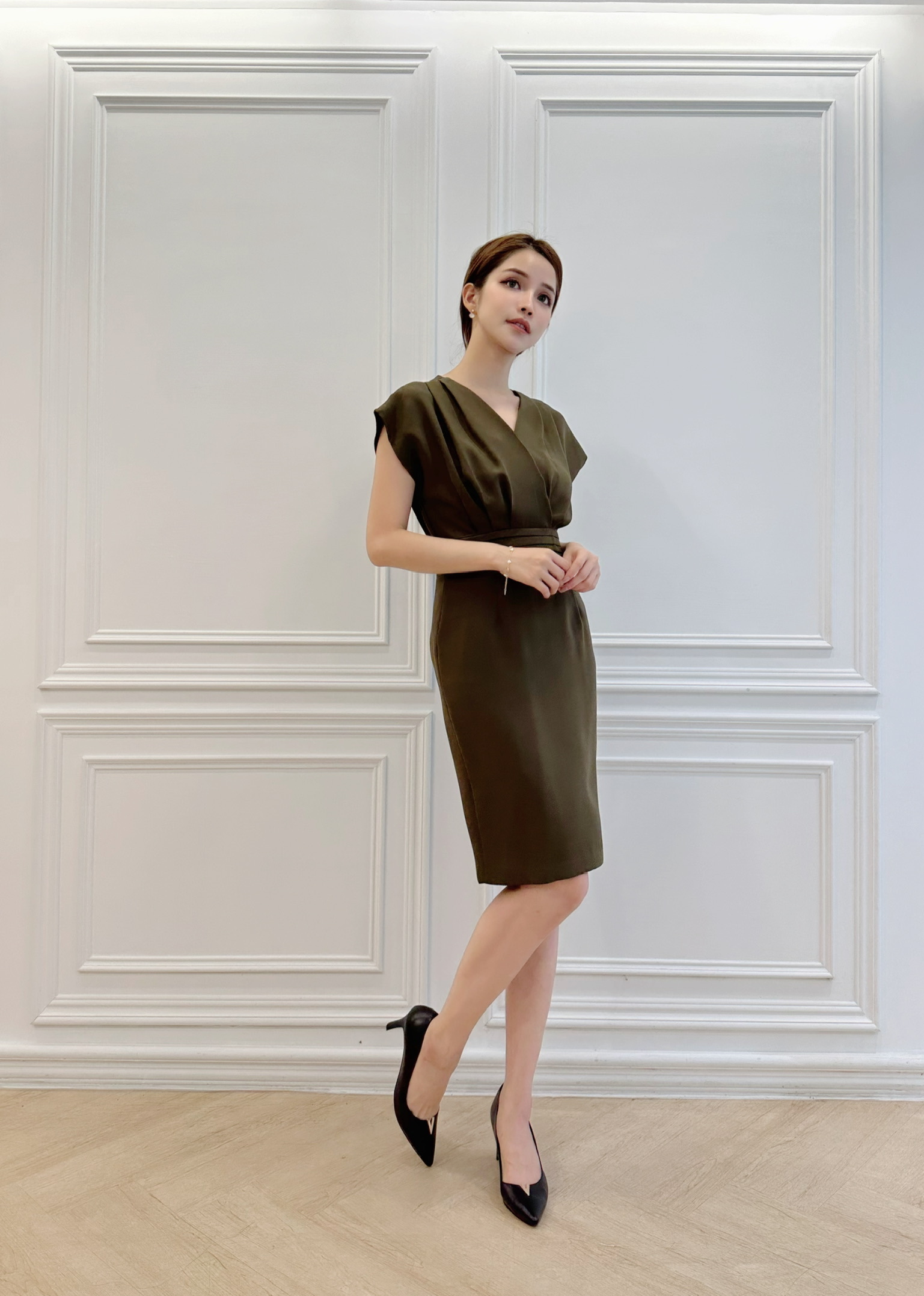 V領抓褶包裙洋(橄欖綠)