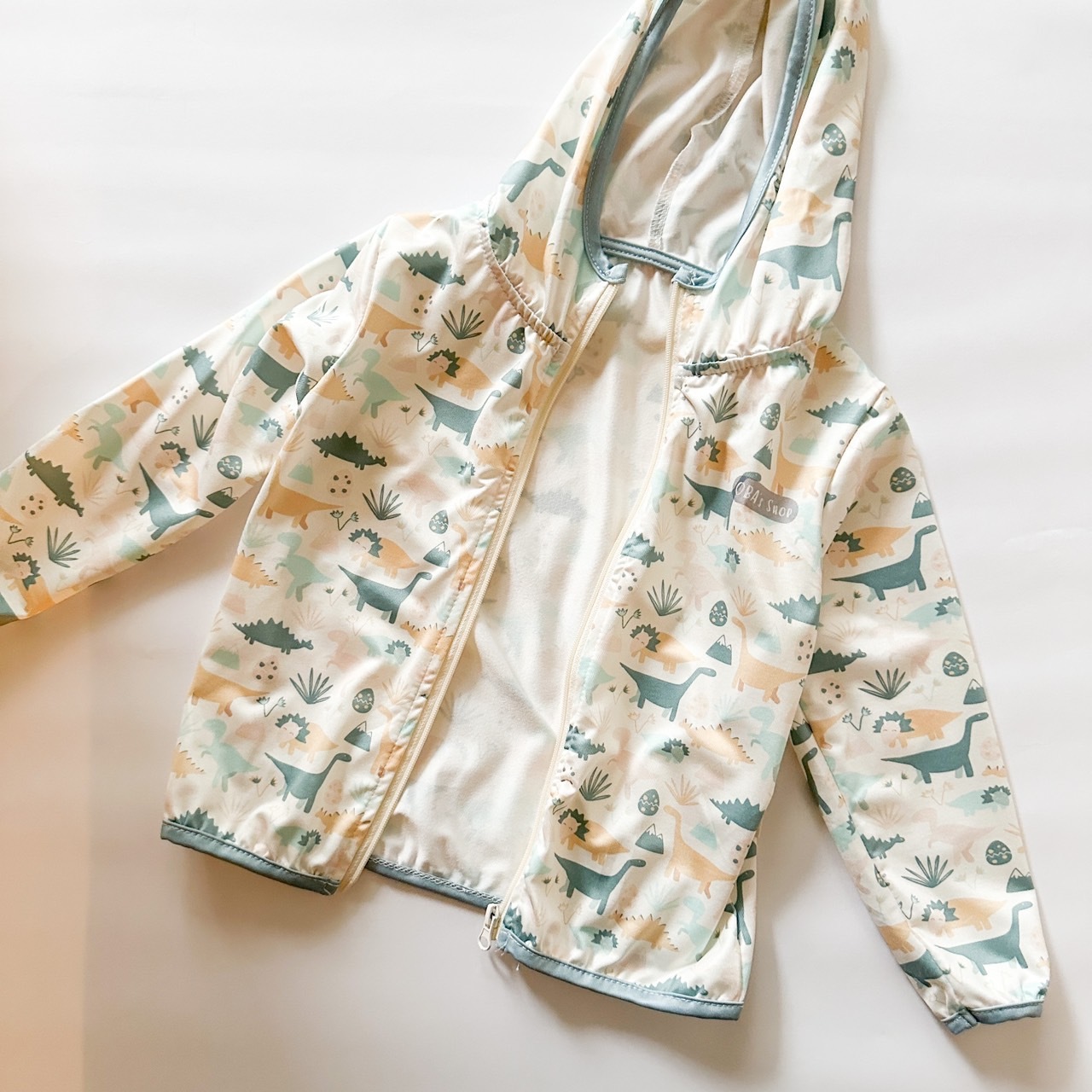 【獨家】滿滿恐龍涼感外套