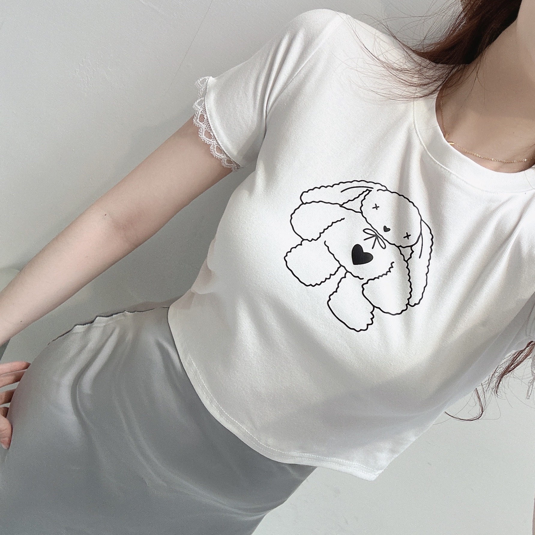 雲朵兔兔拼接蕾絲上衣/三色