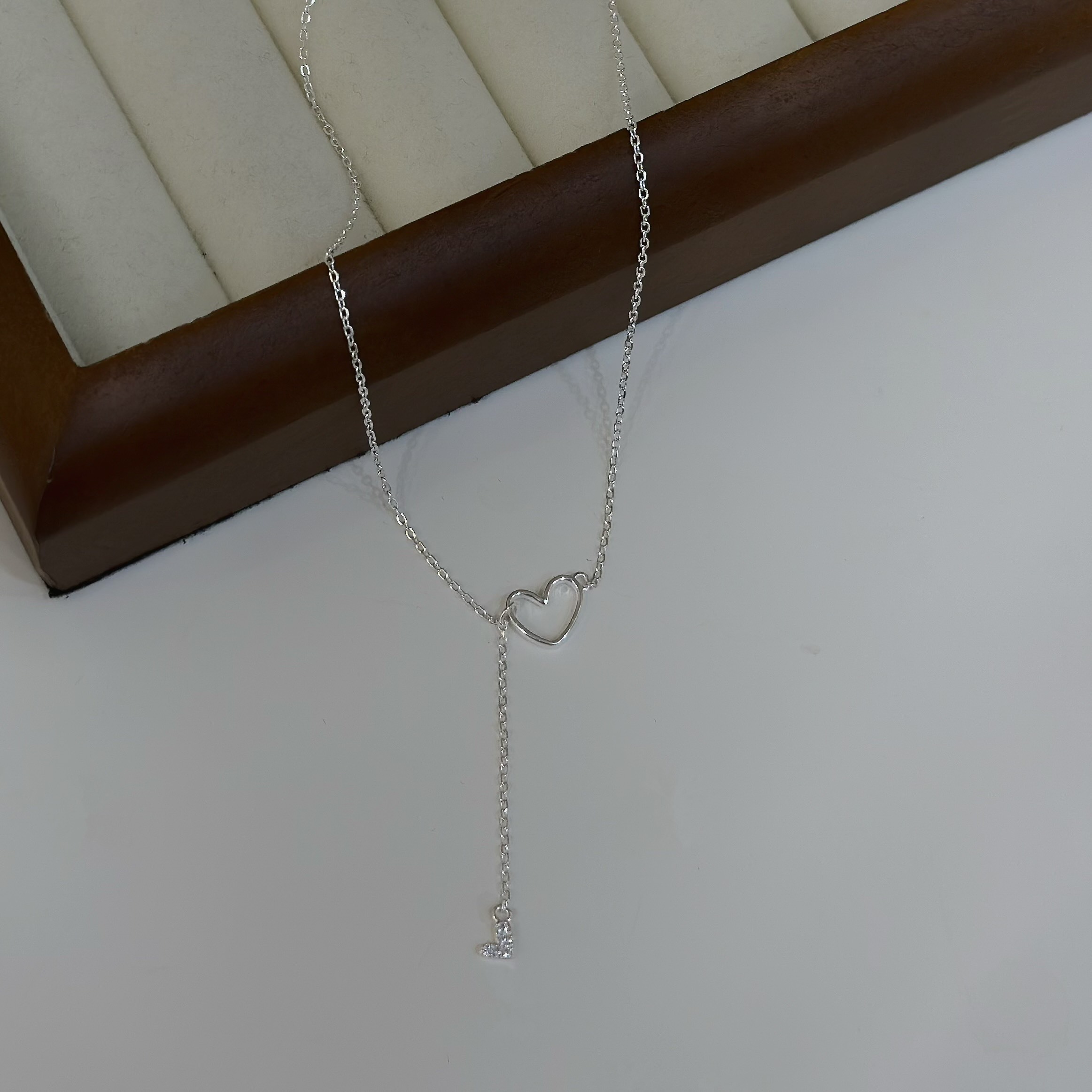 U34鏤空愛心Y字純銀鎖骨鏈