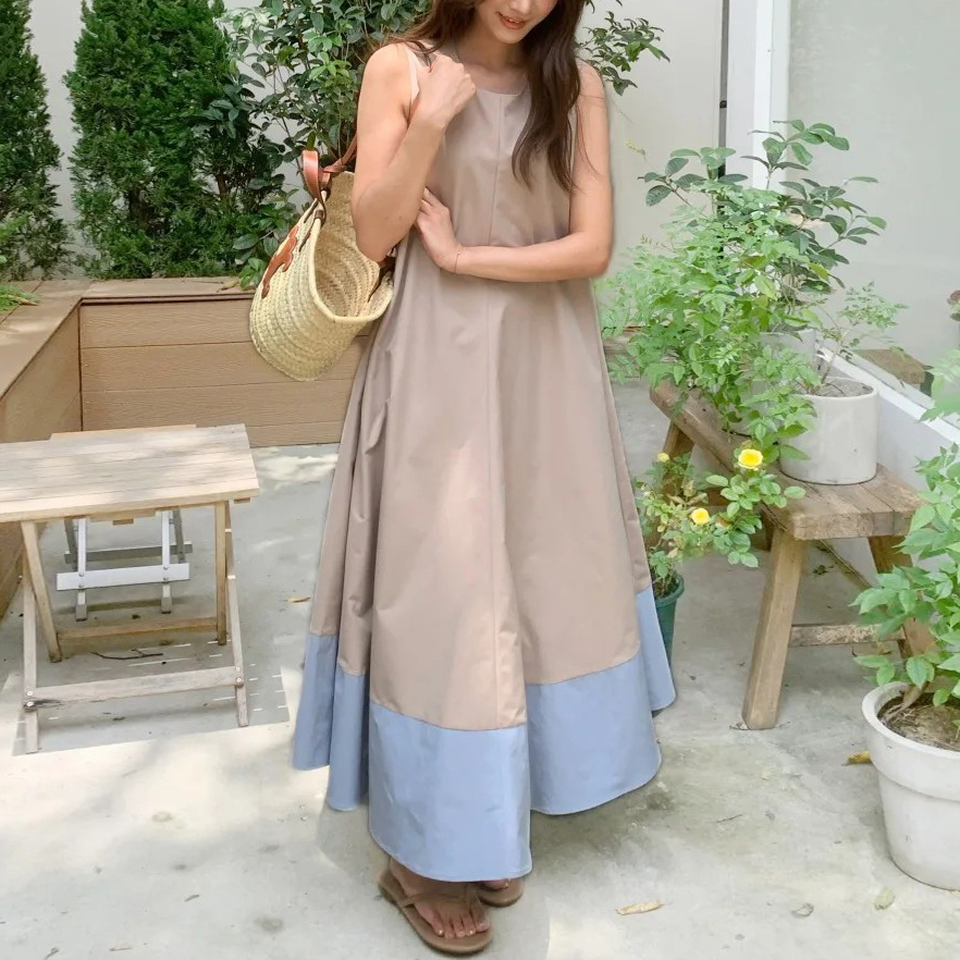 拼接天空藍下擺圓領無袖傘擺長洋裝 (Elegant & Love)