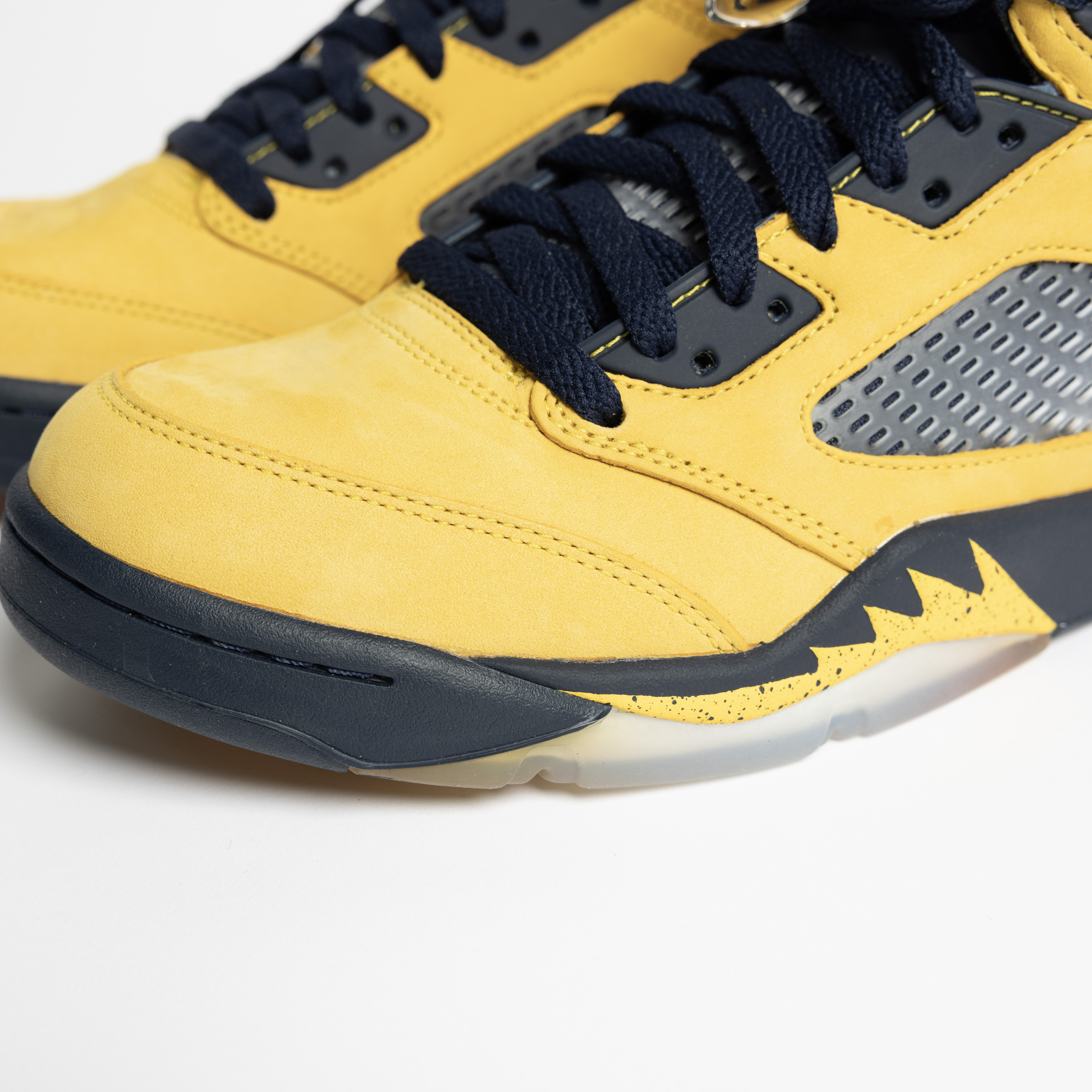【瑕疵商品 01】-(B9)-AIR JORDAN 5 RETRO SE "MICHIGAN"-CQ9541 704