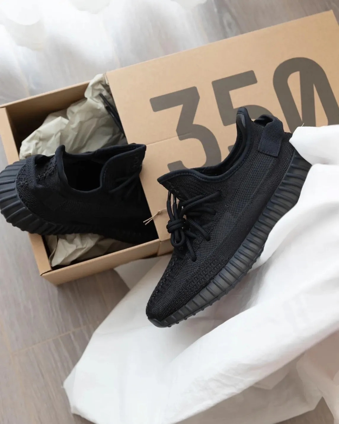 adidas yeezy black boost 350
