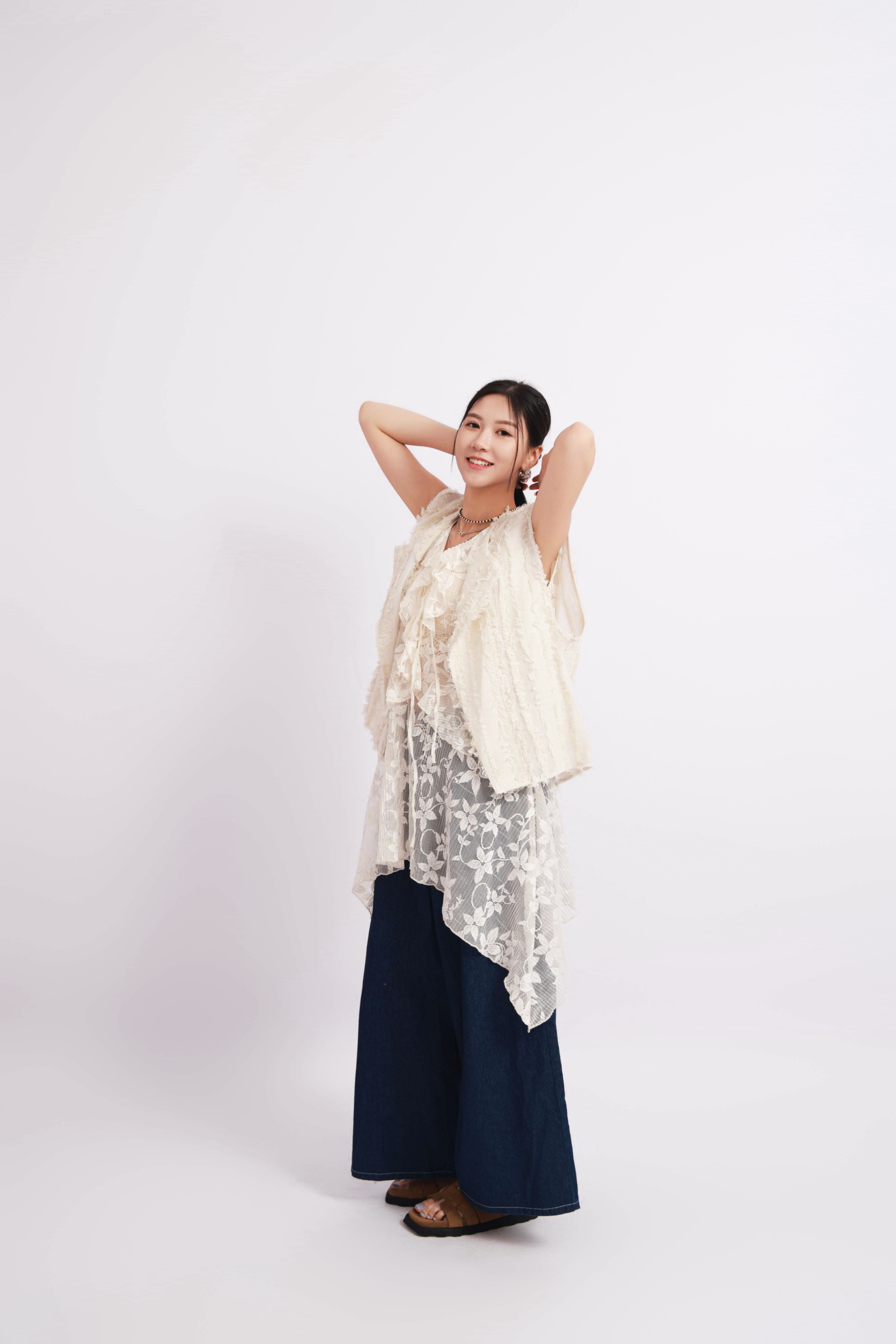 造型 988（外套＋上衣＋牛仔裙）