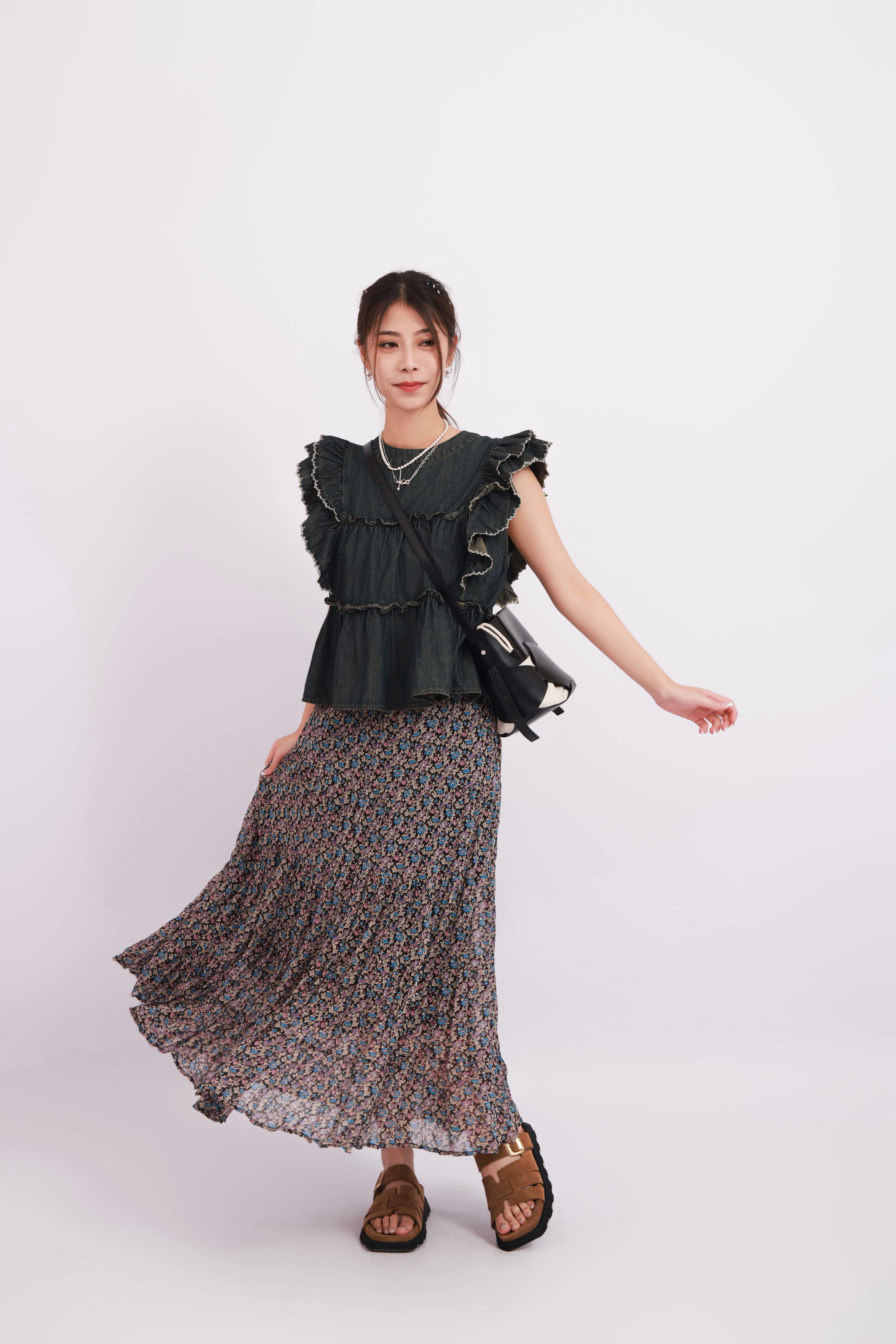 造型 990（上衣＋半截裙）