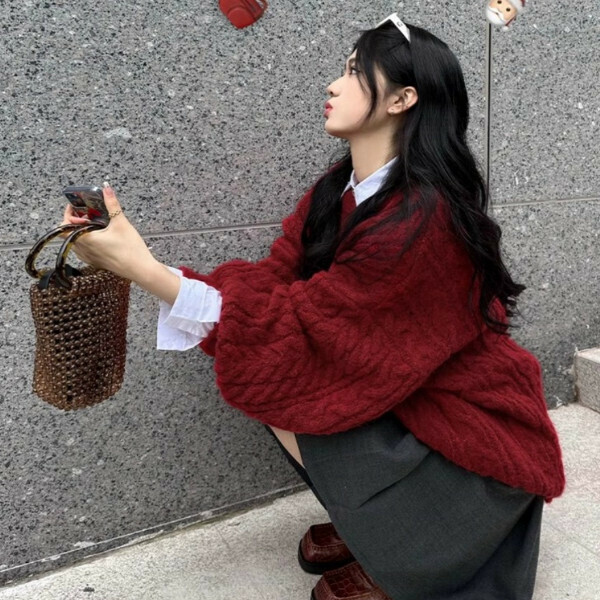 Popular twist sweater (burgundy) (S/M/L/XL, please contact customer service after placing the order for shipping sizes)