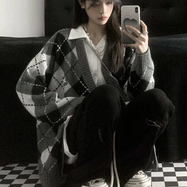 Popular knitted sweater soft and waxy jacket (grey) (S/M/L/XL/2XL sizes will be shipped after you place the order and contact customer service)