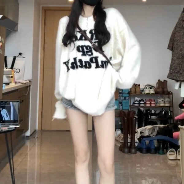 Popular soft and waxy sweater (white) (S/M/L/XL/2XL sizes will be shipped after placing the order and contact customer service)