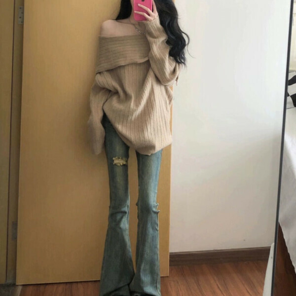 Popular off-the-shoulder knitted sweater with one-piece neckline (khaki) (S/M/L/XL sizes will be shipped after you place the order and contact customer service)