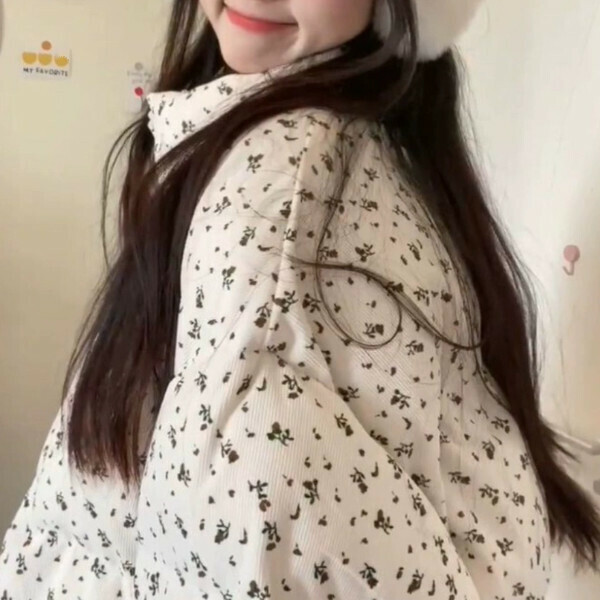 爆款寬鬆短款立領棉衣（白色）（S/M/L/XL下單後與客服聯系發貨的尺碼）