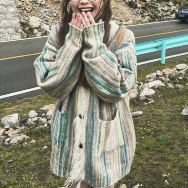 New striped sweater jacket (milk tea green) (S/M/L/XL sizes will be shipped after you place the order and contact customer service)