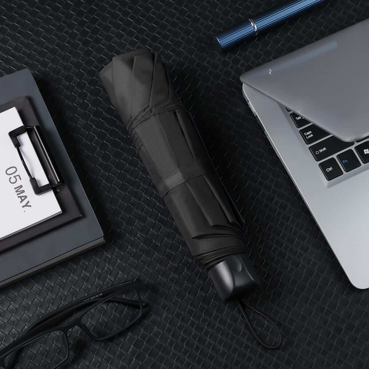 Fold the large sunscreen umbrella (increase the reverse vinyl umbrella-obsidian black)