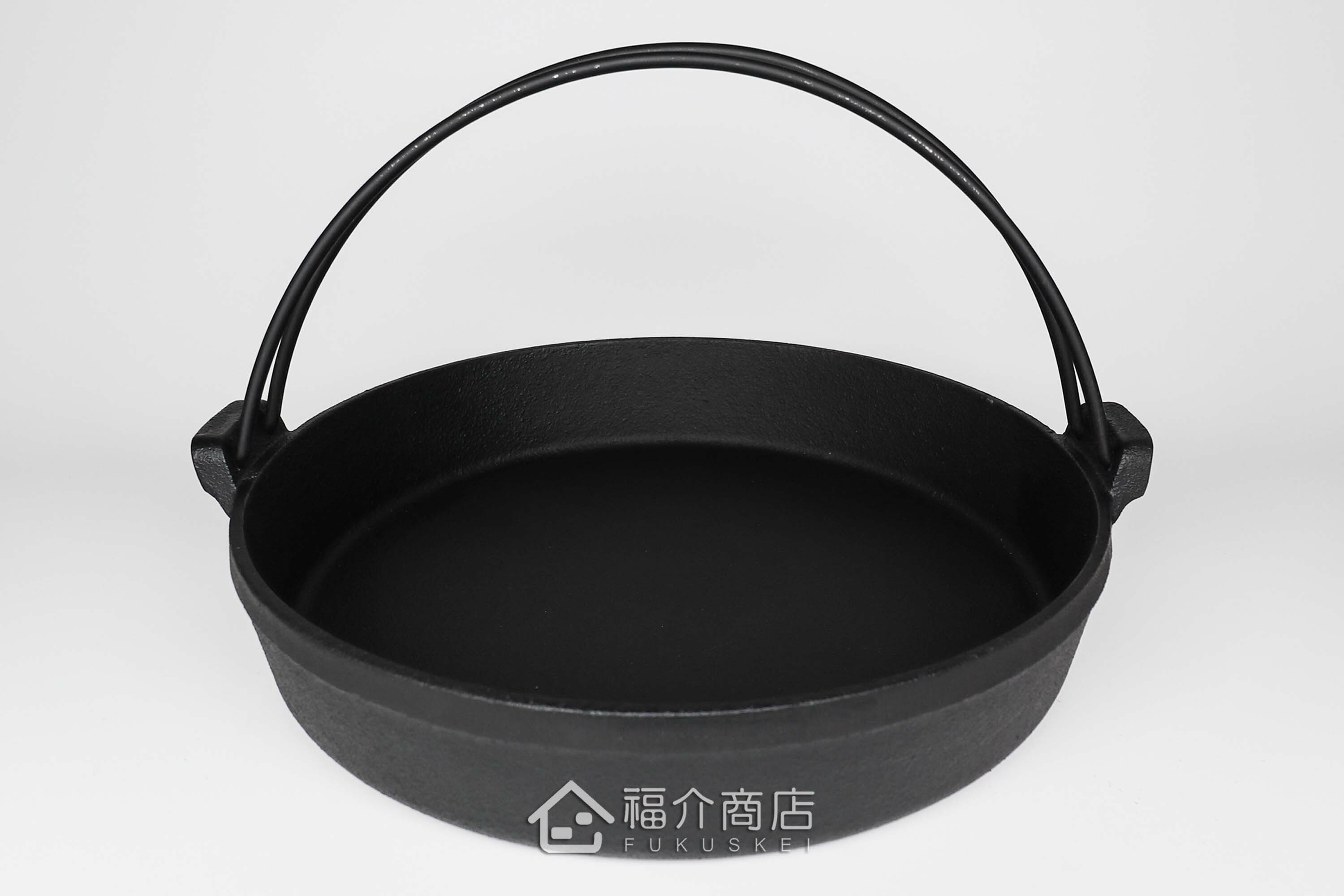黑色鑄鐵製的壽喜鍋