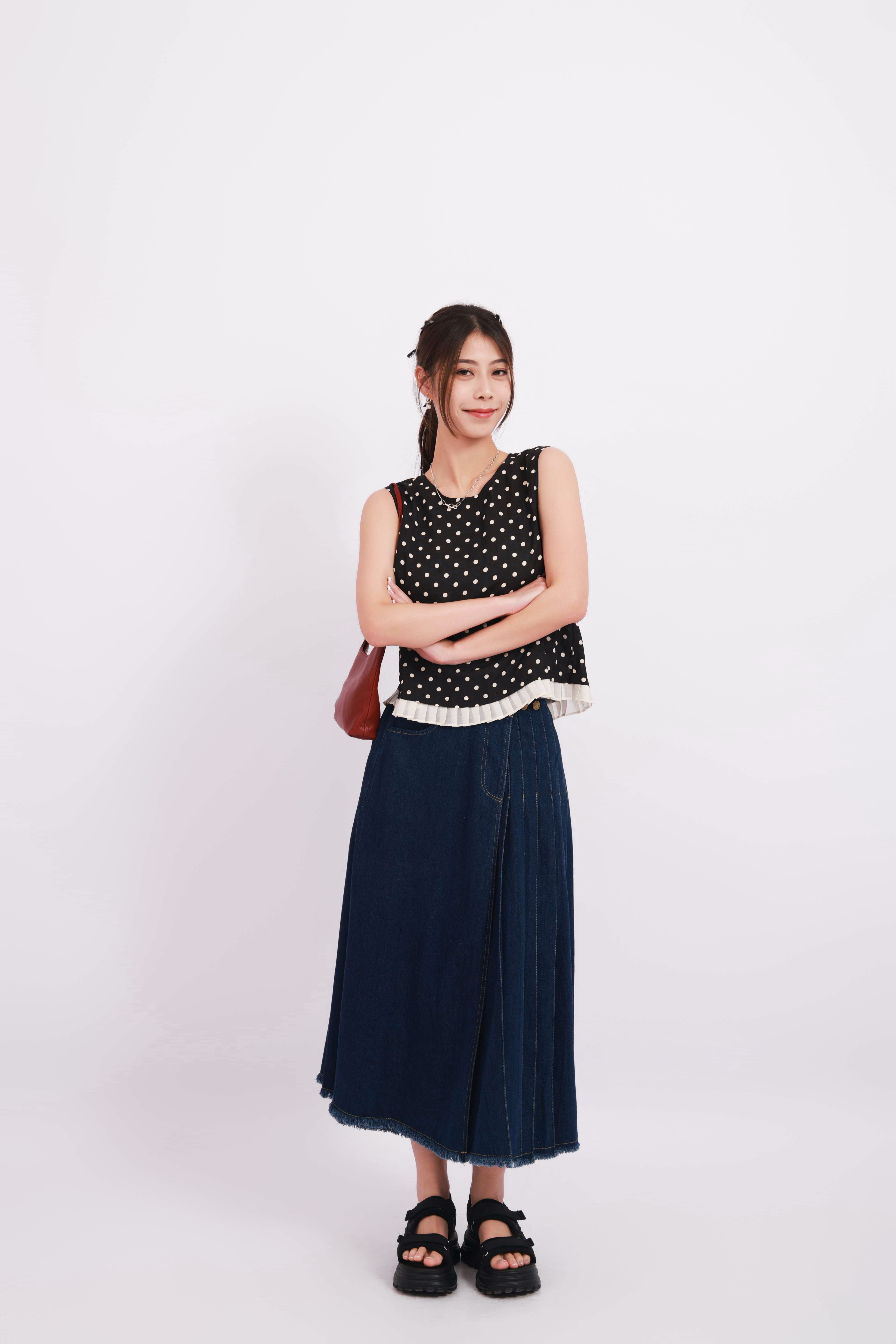 造型 1001（上衣＋半截裙）