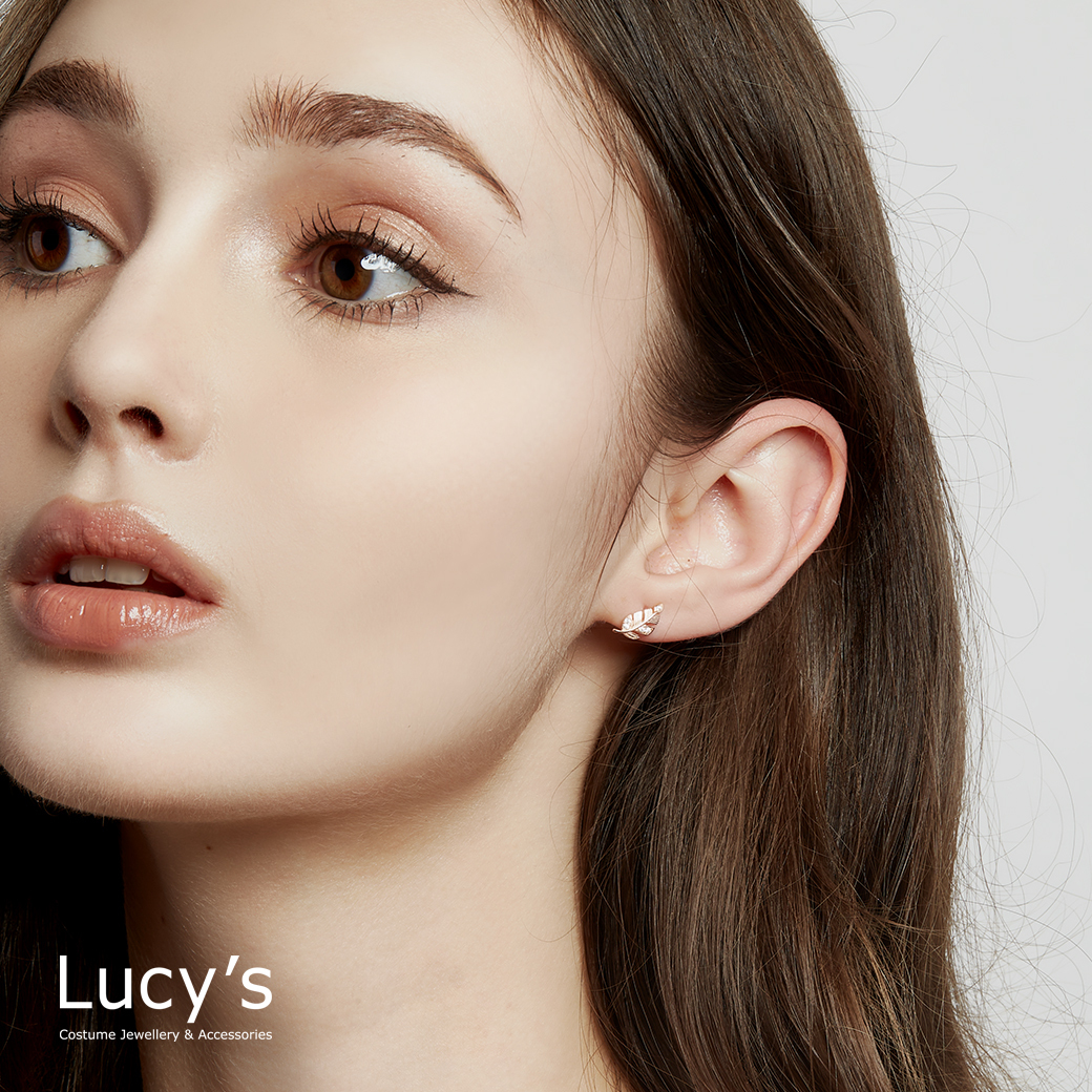 *925純銀〔輕銀系列〕羽葉 耳環 (二色) (111700/111701)