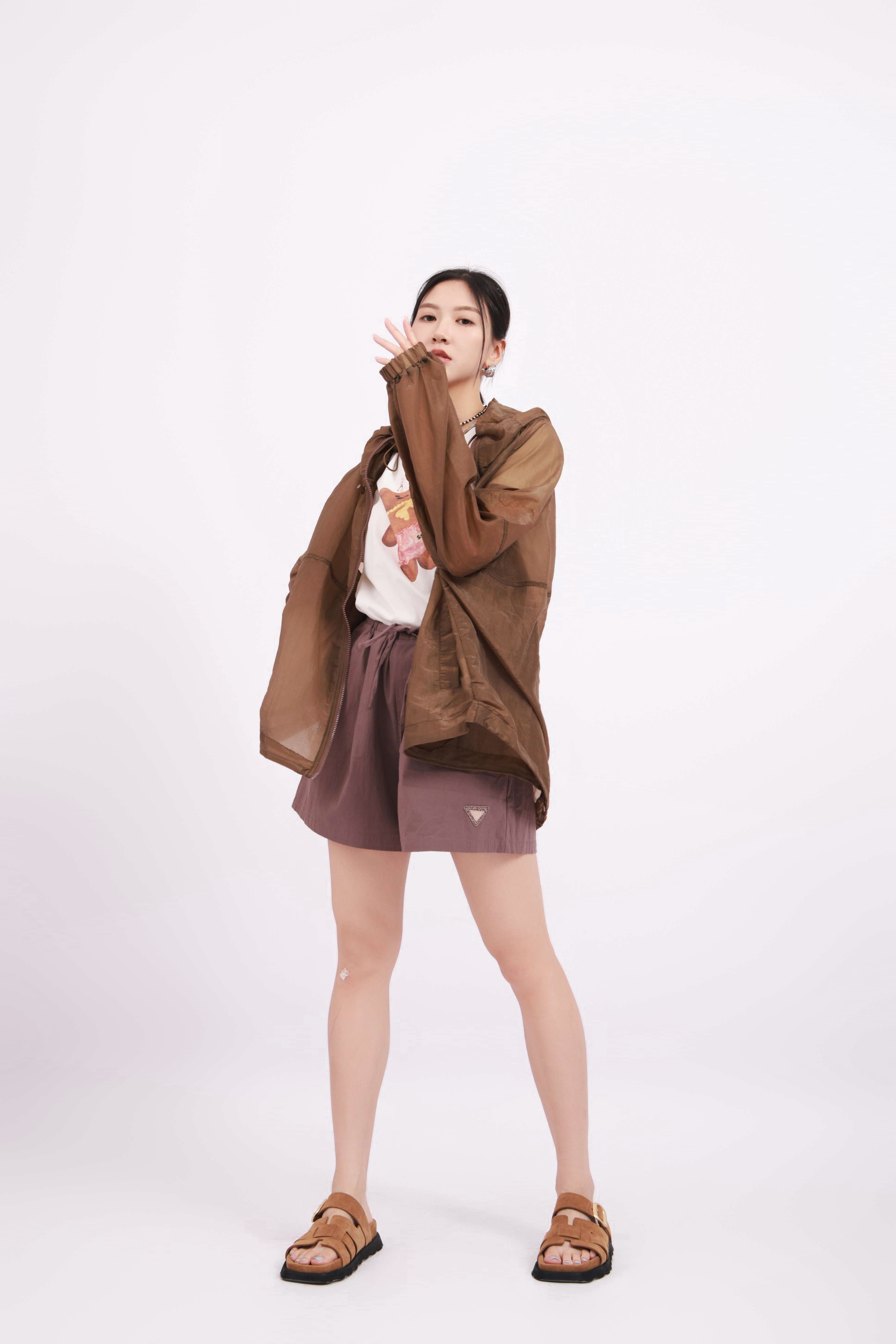 造型 1004（外套＋Tee＋短褲）