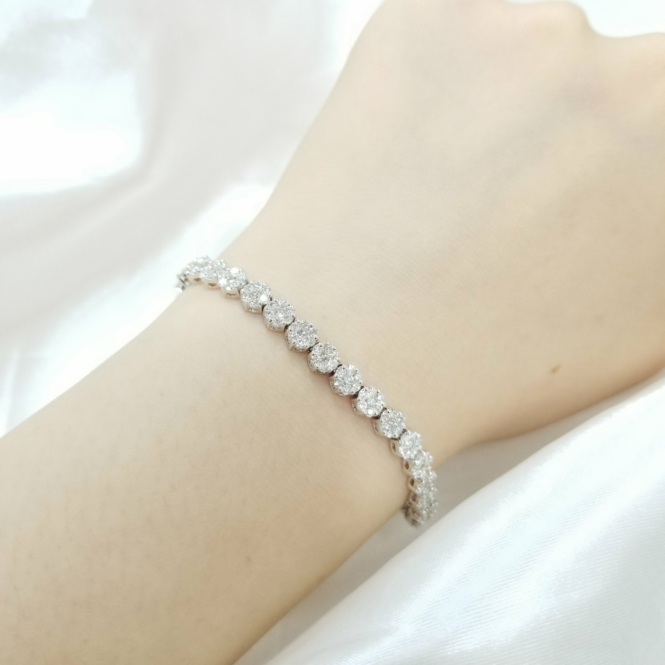 全新18K白金3卡35份鑽石手鍊