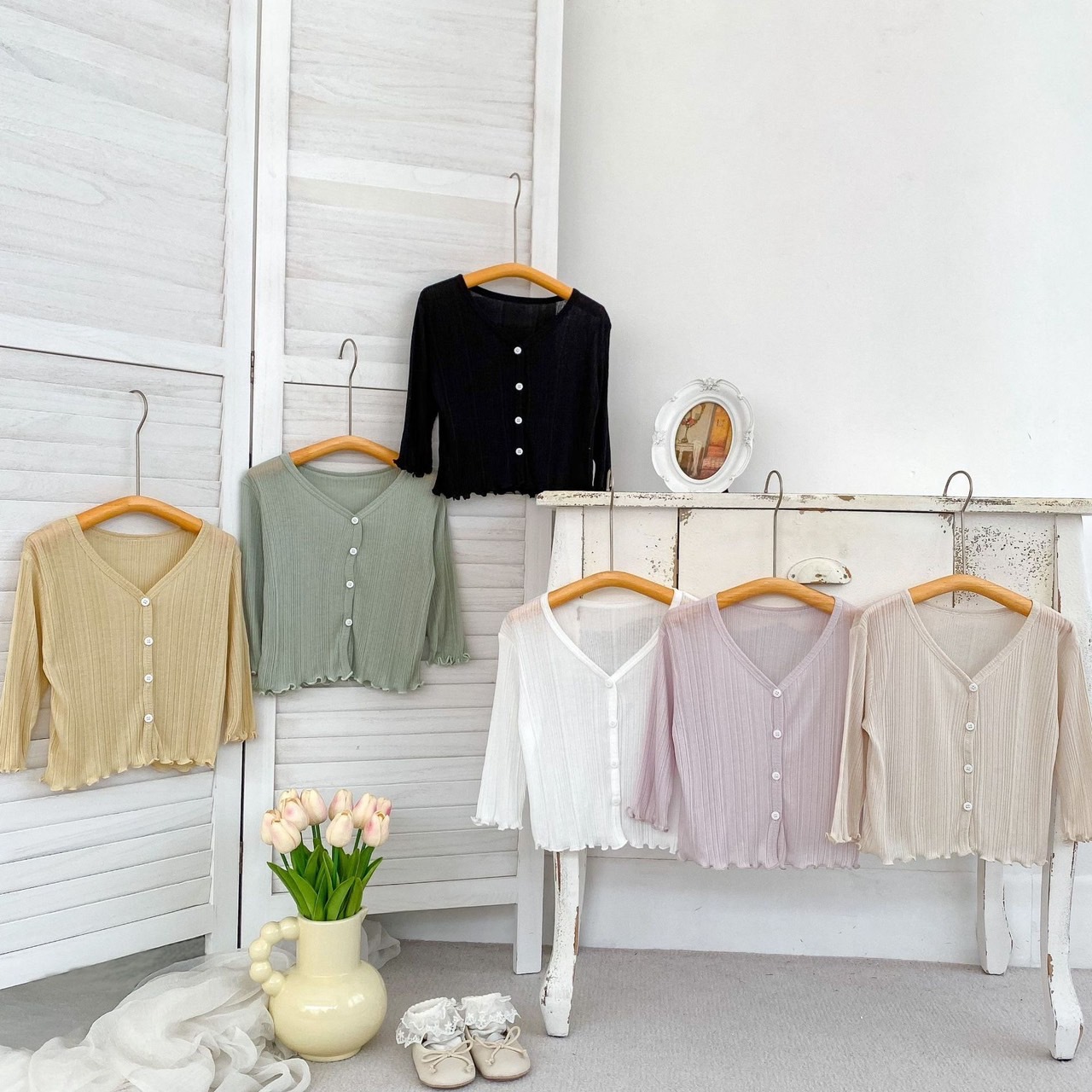 木耳邊坑條薄外套