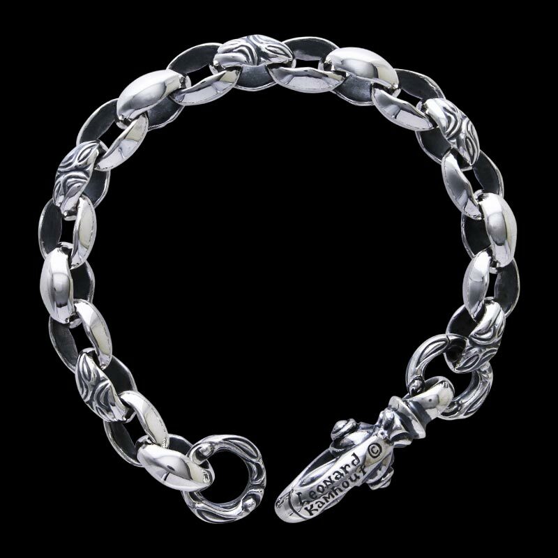 Carved Silk Link - Small (Cygnet Circle)