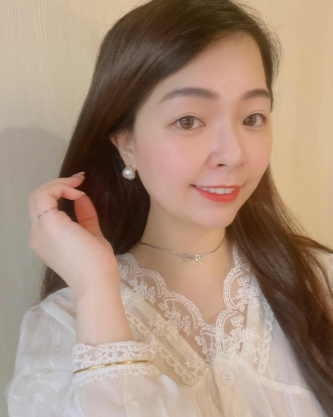 E16 Vintage pearl earrings
