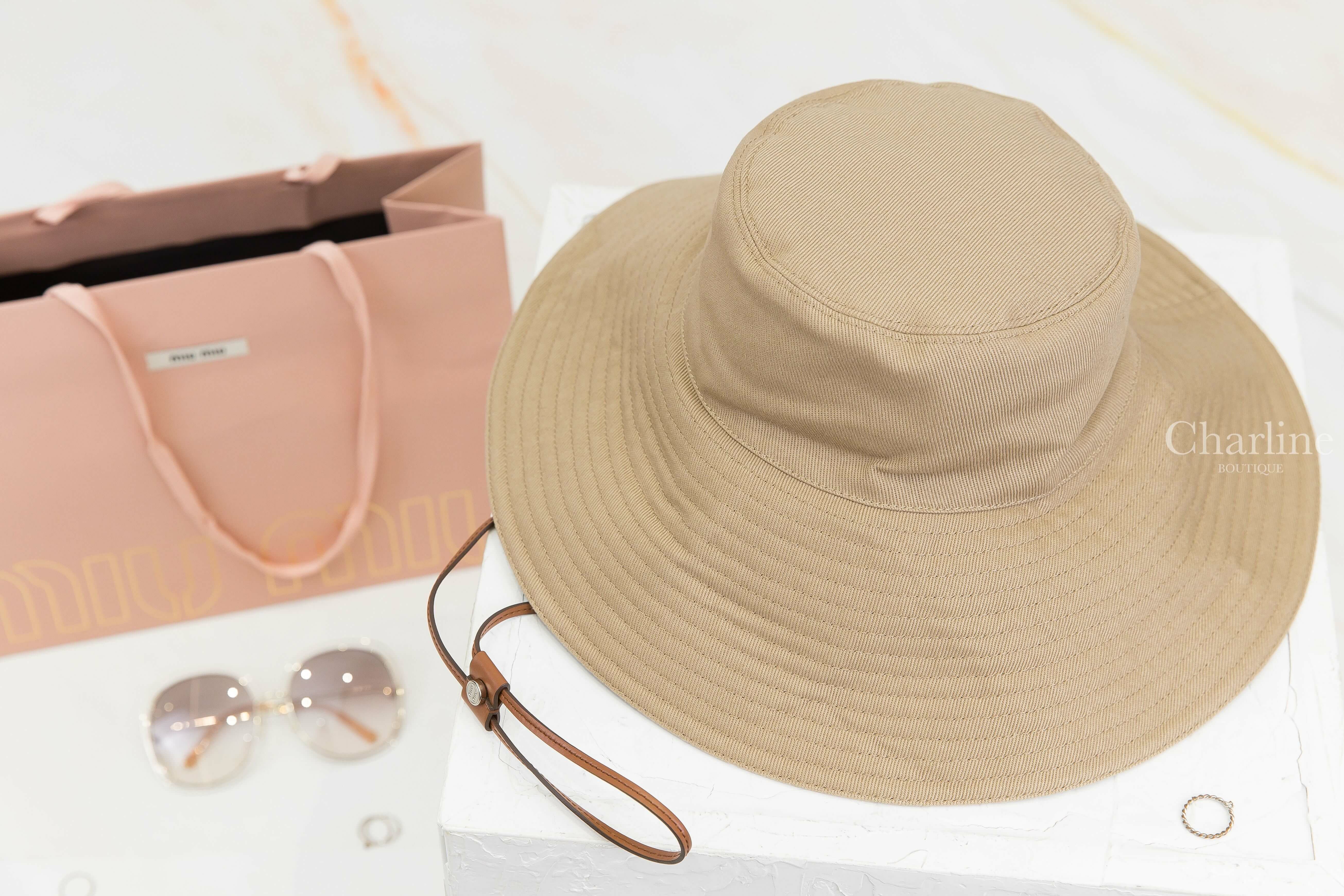 Miu Miu Drill Hat 卡其色刺繡白字棕色綁帶漁夫帽-Charline Boutique 精品代購