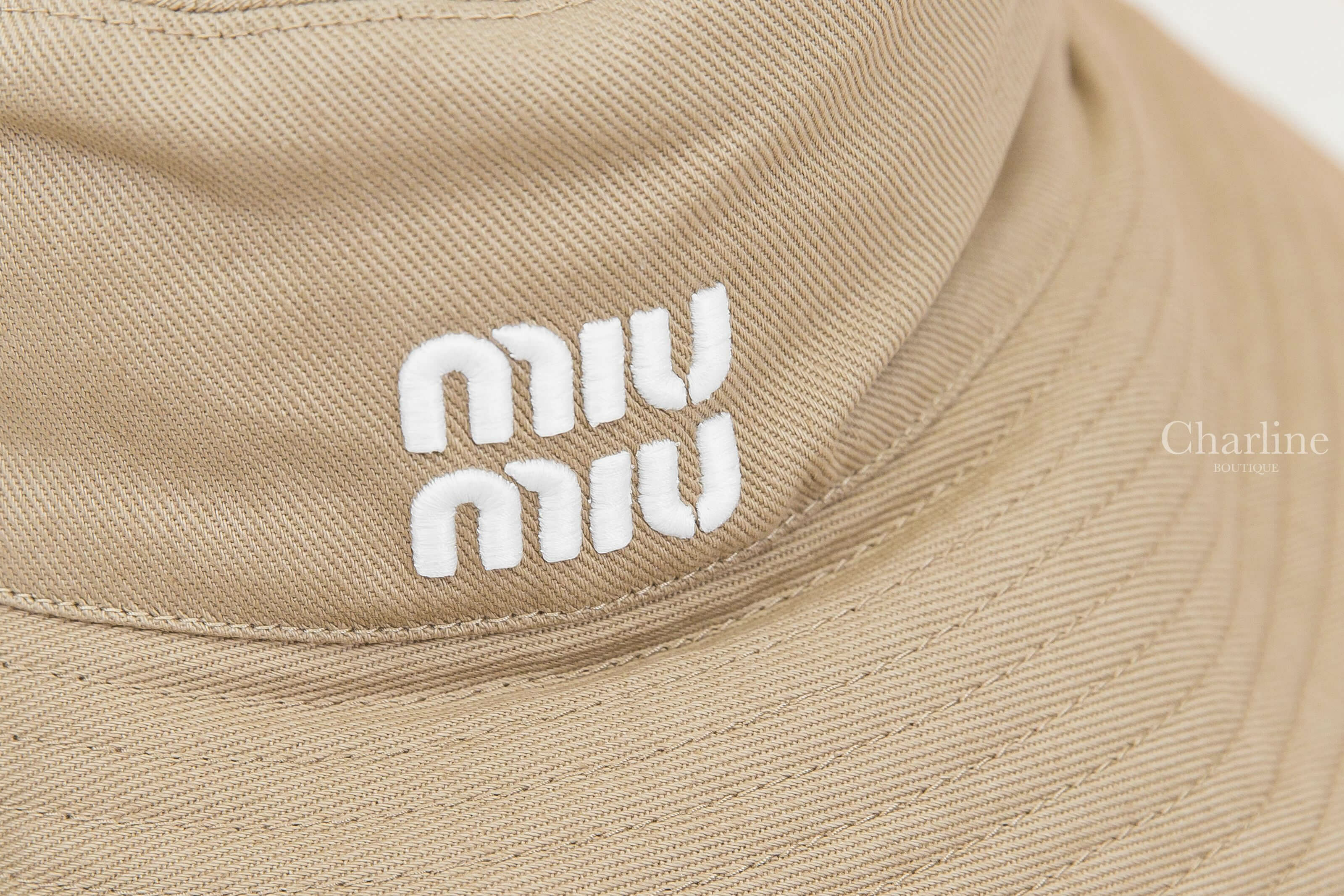 Miu Miu Drill Hat 卡其色刺繡白字棕色綁帶漁夫帽
