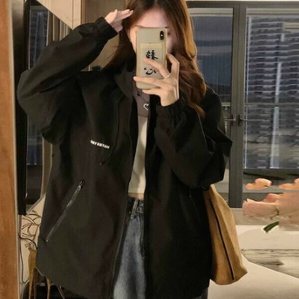 新款工裝衝鋒衣（8236黑色）（S/M/L/XL/2XL下單後與客服聯系發貨的尺碼）