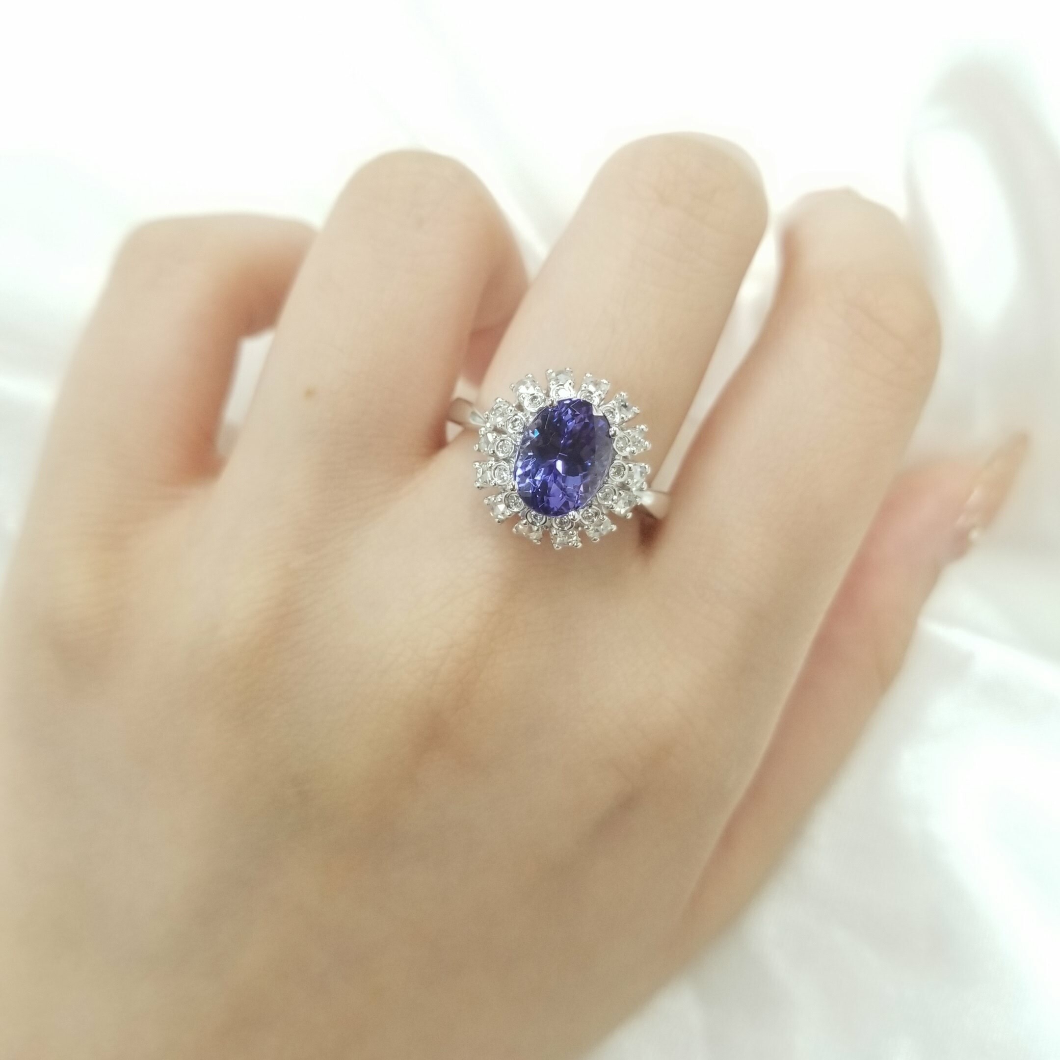 18K White Gold 2.76ct Tanzanite and Diamond Ring