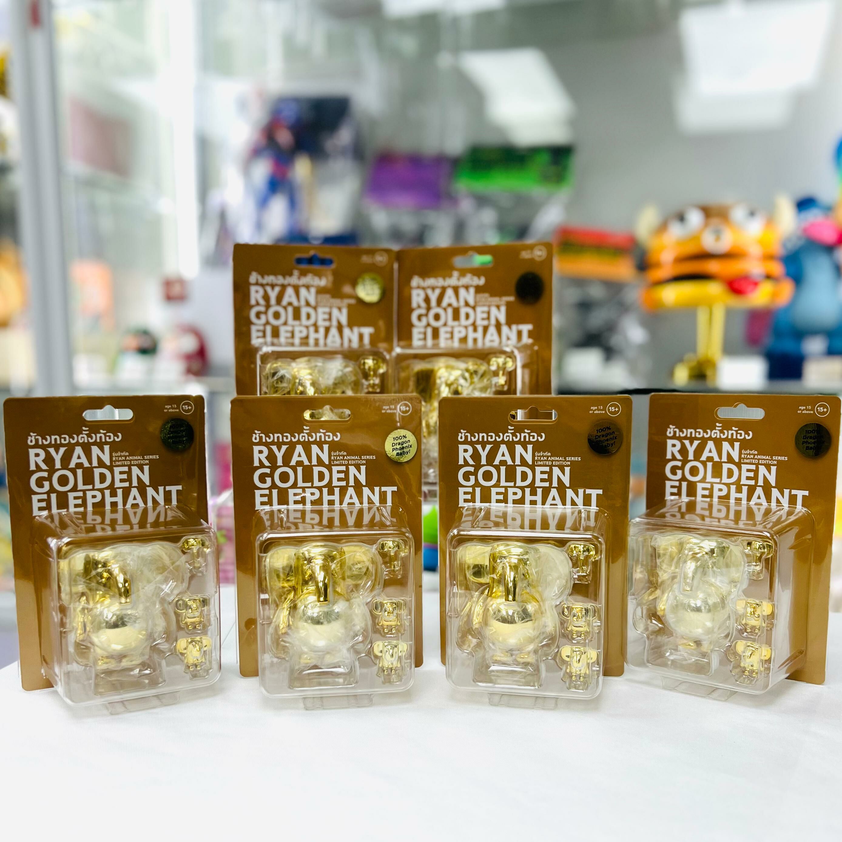 Ryan Golden Elephant 懷孕の金象 泰國玩具展限定