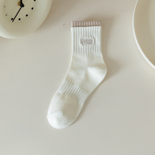 熱推(3雙裝)女雙羅口字母刺繡中筒襪(卡其)(均碼)