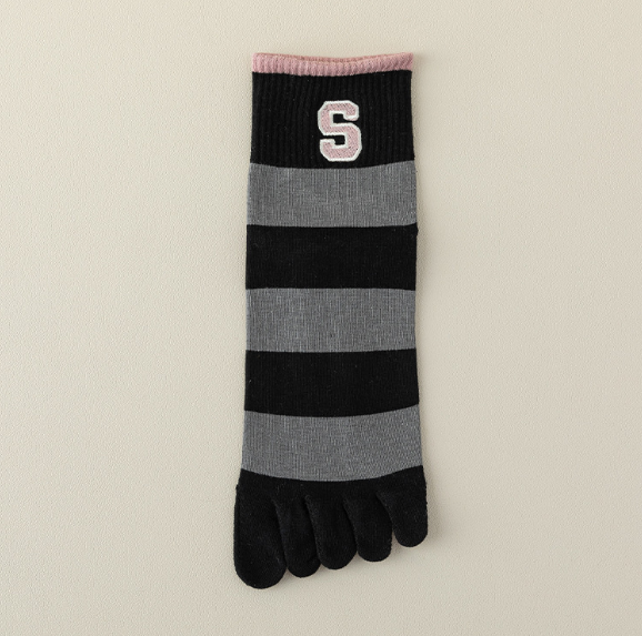 Popular women's mid-calf embroidered toe socks (embroidered S) (one size fits all)
