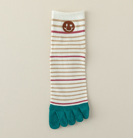 Popular women's mid-calf embroidered toe socks (round smiley face) (one size fits all)