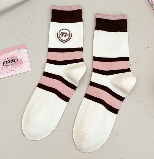 熱推(2雙裝)女百搭刺繡棉襪(刺繡77)(均碼)