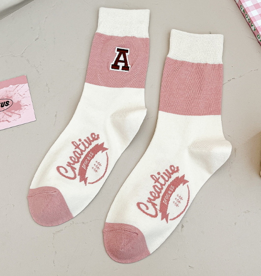 熱推(2雙裝)女百搭刺繡棉襪(刺繡A)(均碼)