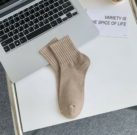 Hot recommendation for men and women solid color letters breathable sports socks casual socks mid-calf socks [coffee] [one size fits all]