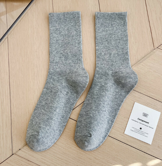 Hot recommendation: simple candy-colored mid-high socks, casual socks, sports cotton socks [light gray] [one size fits all]