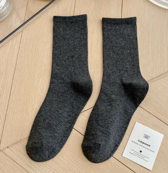 Hot recommendation: simple candy-colored mid-high socks, casual socks, sports cotton socks [dark gray] [one size fits all]