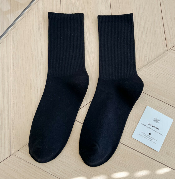 Hot recommendation: simple candy-colored mid-high socks, casual socks, sports cotton socks [black] [one size fits all]